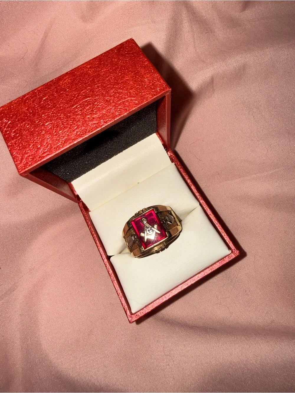 Masonic Red Ruby 10k gold Men’s Ring